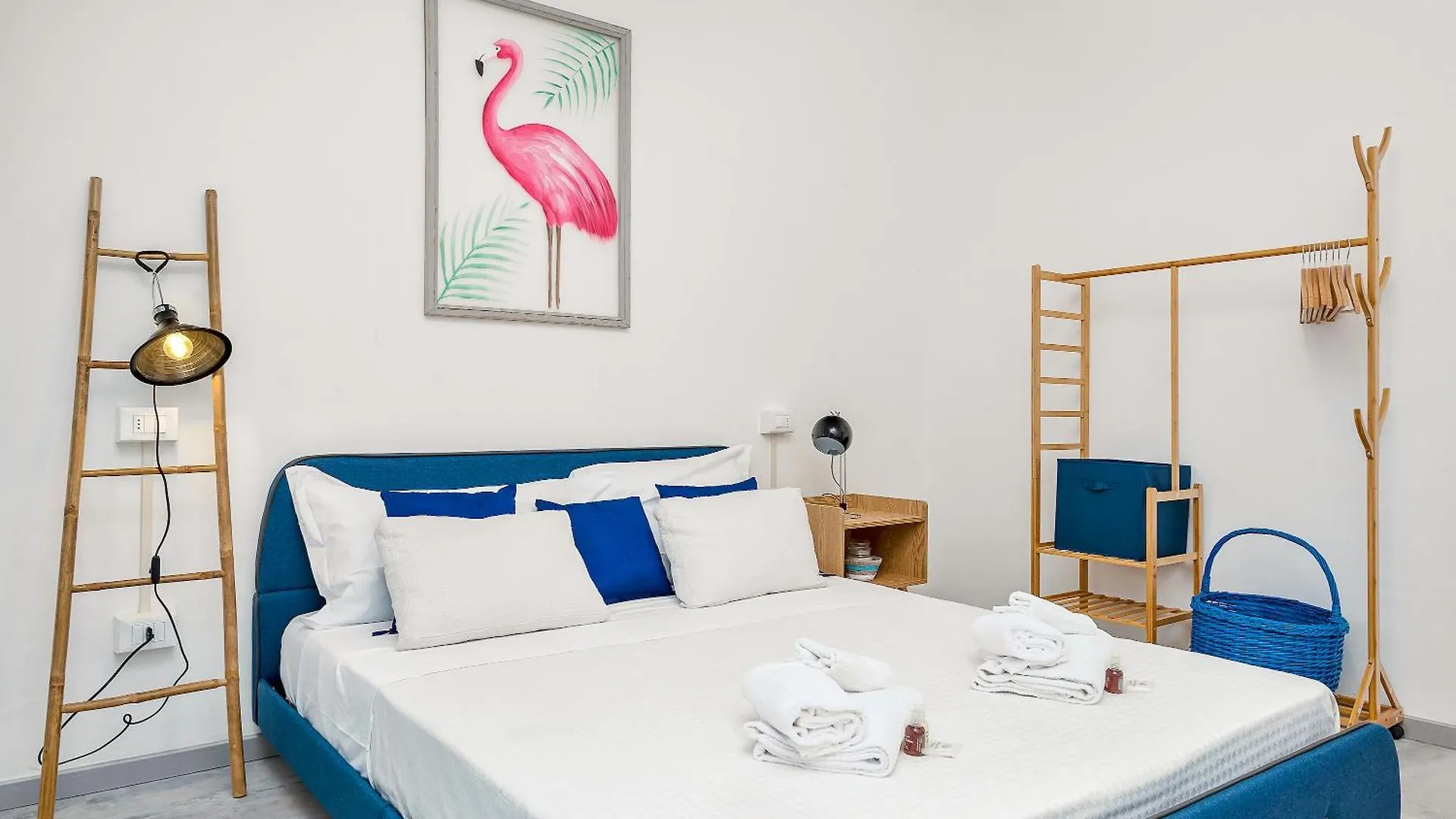 Cosy Corner Apartment With Terrace Monterosso al Mare